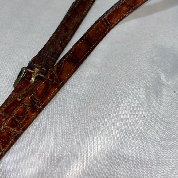 Michael Kors Brown Crocodile Replacement Adjustable Crossbody Strap - Picture 8 of 9